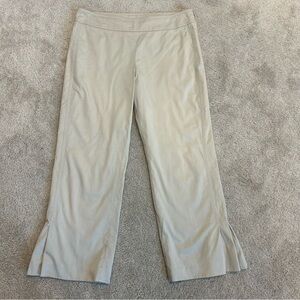 Akris Punto neutral beige classic cropped capri pants pleated ankle cuff hem 8